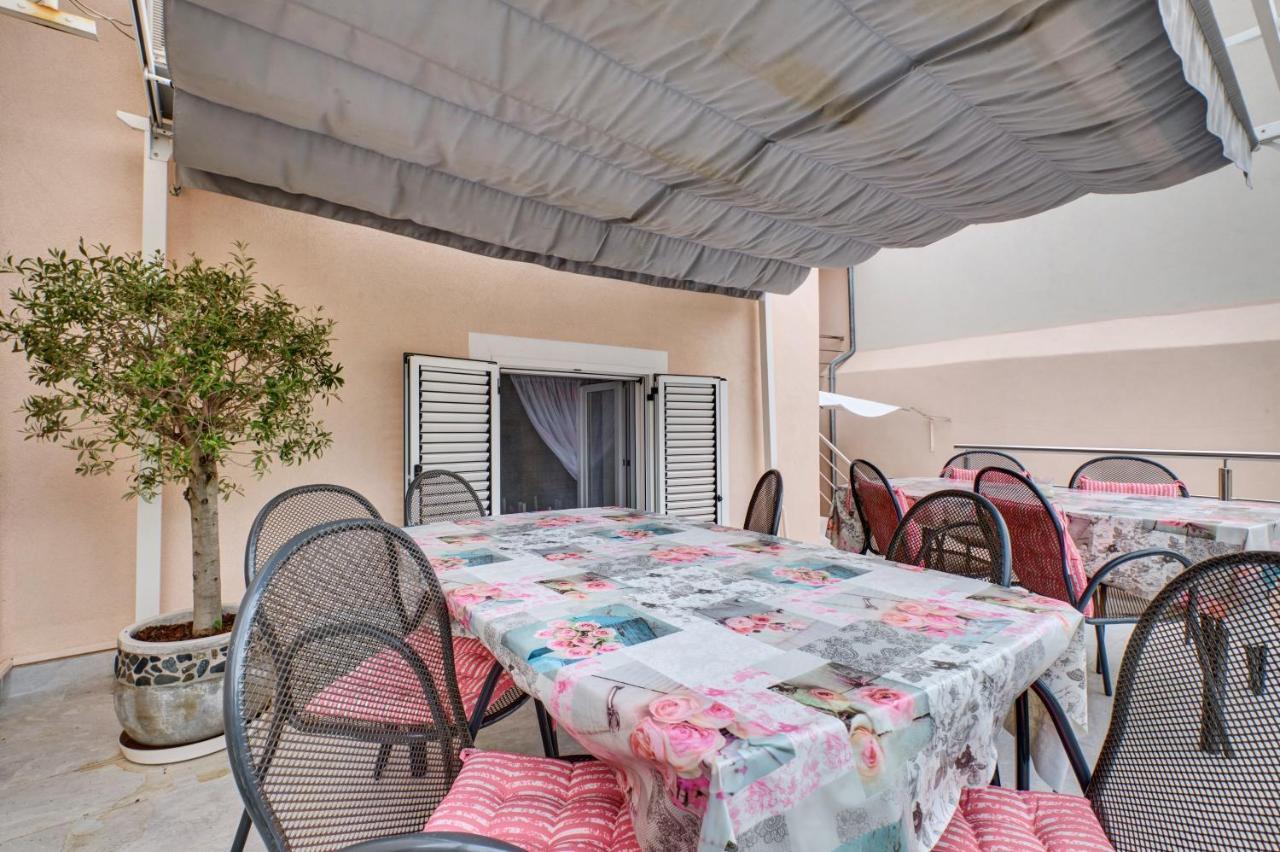 Apartments Ljubica Veli Lošinj Eksteriør billede