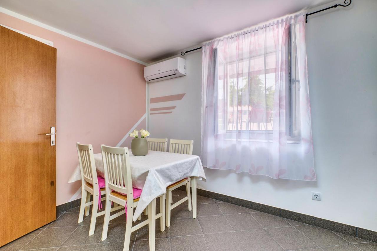 Apartments Ljubica Veli Lošinj Eksteriør billede