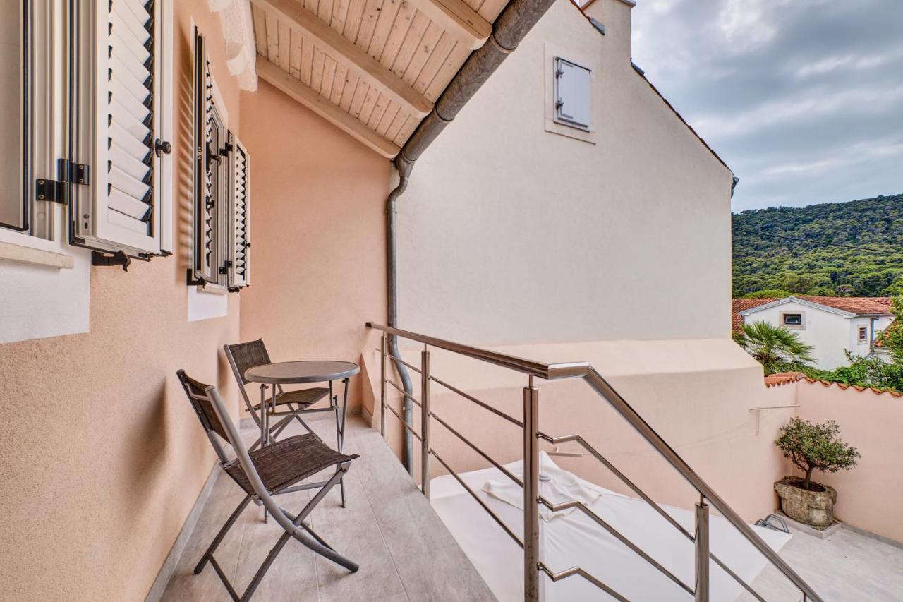 Apartments Ljubica Veli Lošinj Eksteriør billede
