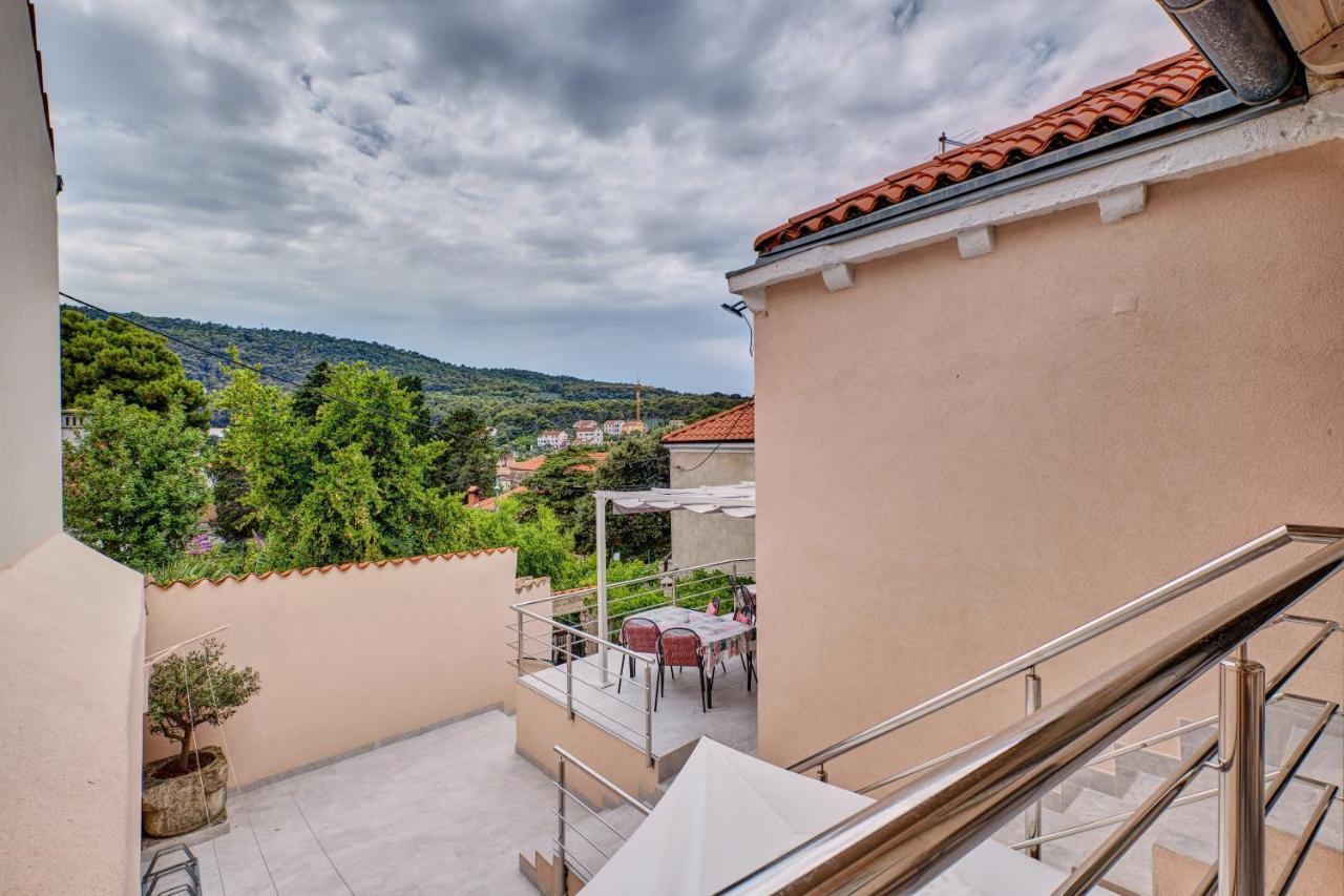 Apartments Ljubica Veli Lošinj Eksteriør billede