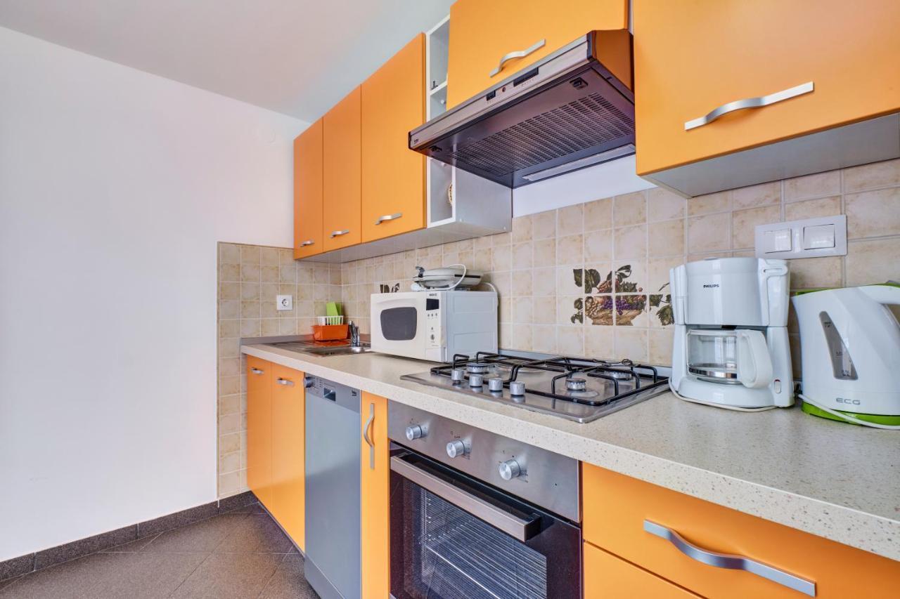 Apartments Ljubica Veli Lošinj Eksteriør billede
