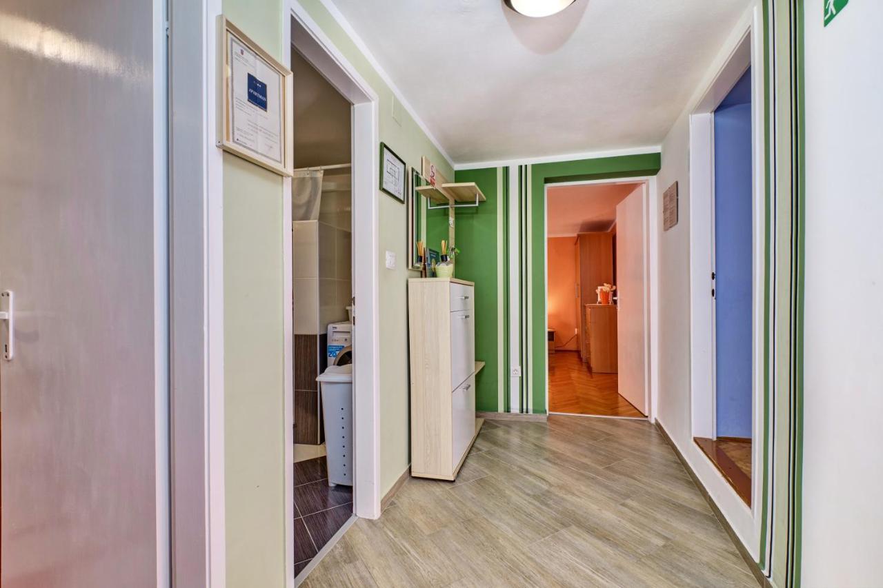 Apartments Ljubica Veli Lošinj Eksteriør billede